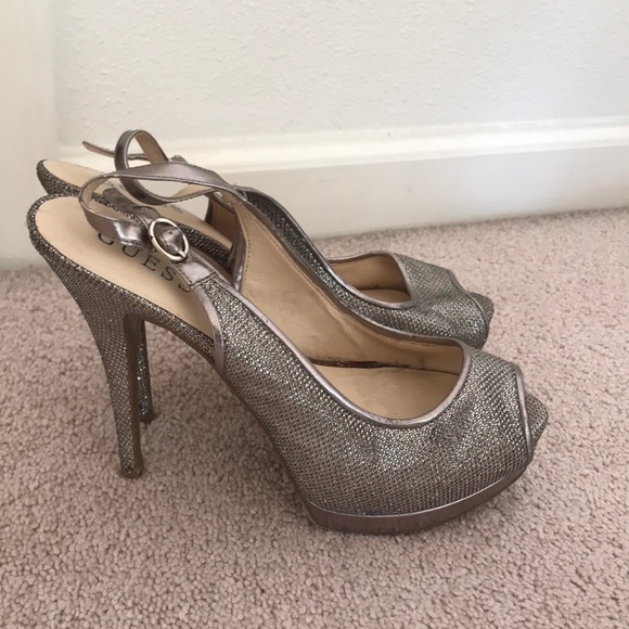 Guess gold platform heels - Picture 2 of 4